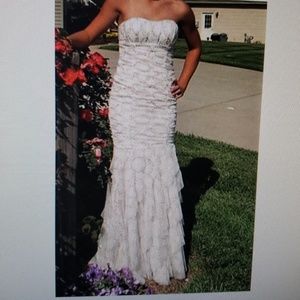 Formal/ prom dress